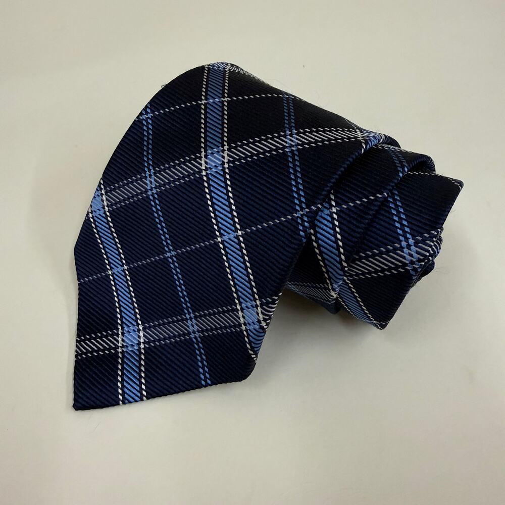Brooks Brothers 346 Silk Tie Navy Blue Plaid Made in USA Classic 3.25 in